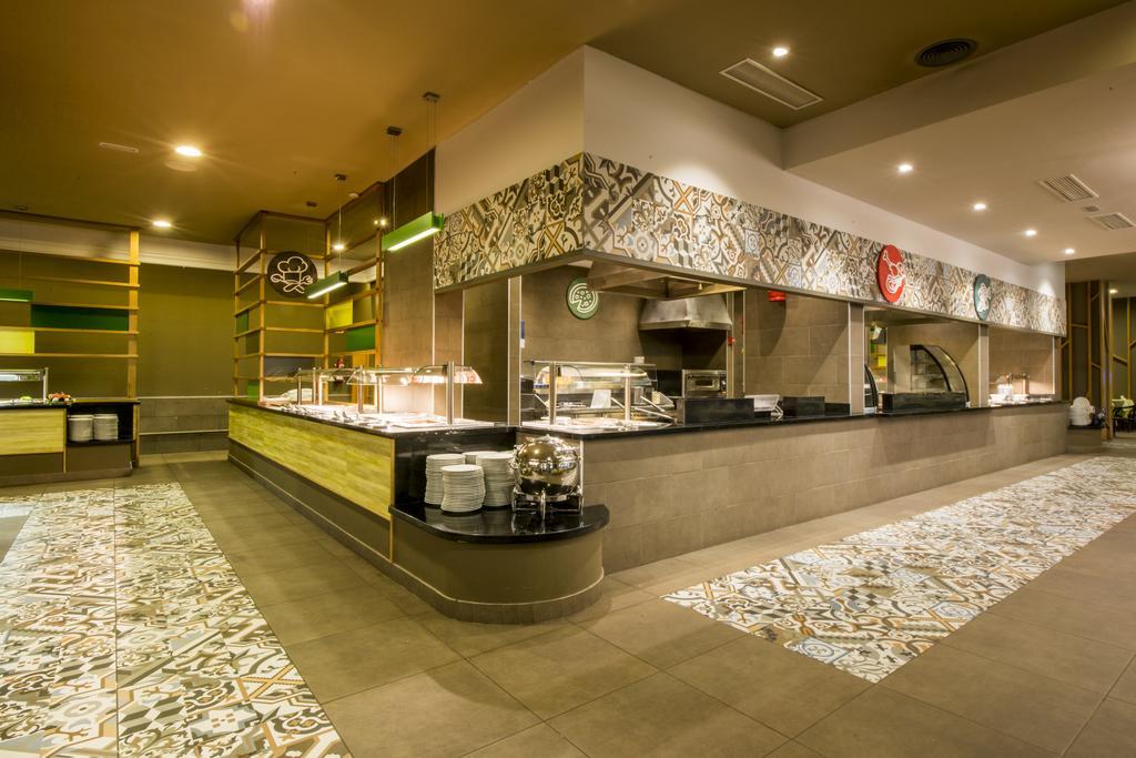Beatriz Playa & Hotel